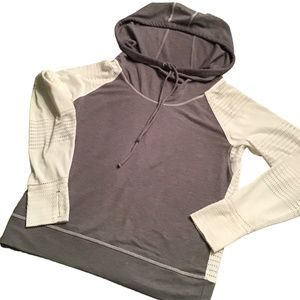 Athleta jacket with eyelet contrast detail size medium